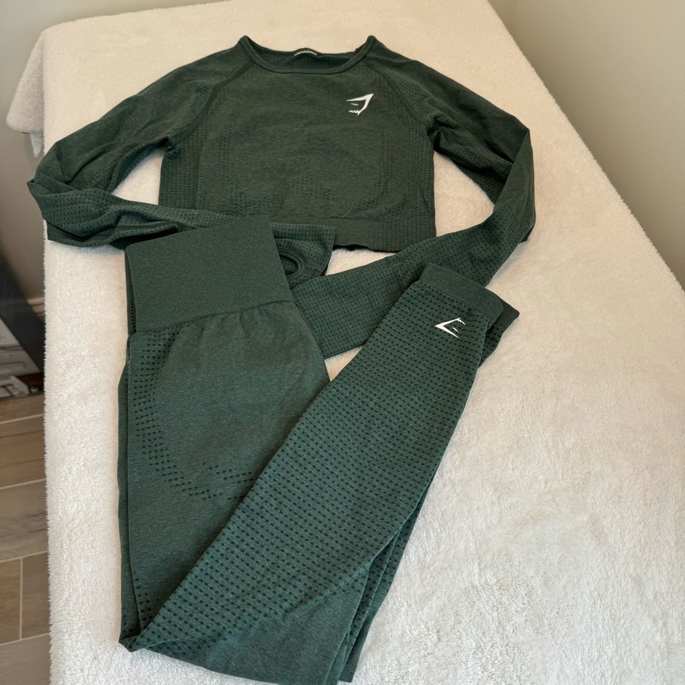 Gymshark Dark Green Leggings and Top Set